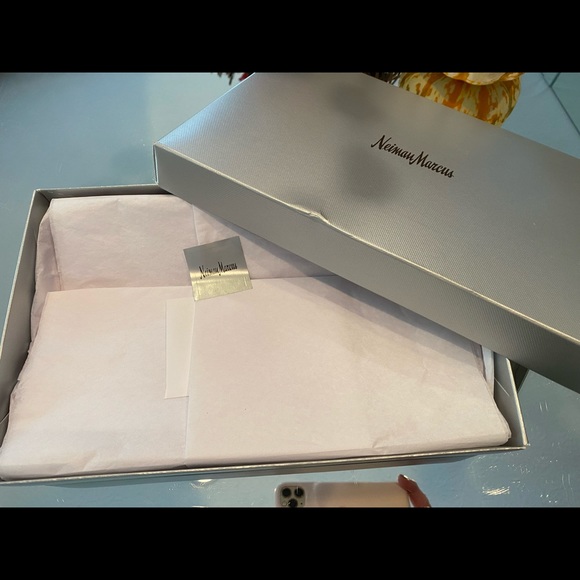 Neiman Marcus real fur neck warmer by Belle Fare - Picture 8 of 10